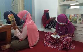 Check spelling or type a new query. Kegiatan Literasi 2 Pahlawan Buku Masnurul