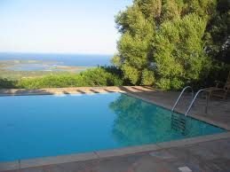 Villa mit pool und aussicht auf die pevero bucht • costa smeralda • pantogia. Sardinien Alleinstehendes Ferienhaus Mit Pool San Teodoro Villa Gunni 2000 M Von Strand Meer