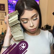 dat gray headboard wit da diamonds in it🚩🚩🚩🚩🚩🚩🚩🚩🚩