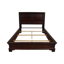 Shermag canada, with its products made in north america, presents some beautiful bedroom set collections in solid birch or walnut as well as a selection of dinign buffets, chairs and tables. 86 Off Shermag Shermag Queen Bed Frame Beds