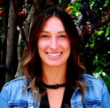 Reanna Hill's Instagram, Twitter & Facebook