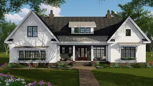 The beautifully designed modern farmhouse plan showcases an excellent exterior and a functional and versatile interior floor plan. Modern Farmhouse House Plan 4 Bedrooms 3 Bath 2514 Sq Ft Plan 38 541