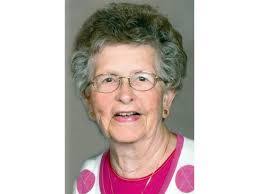 Karen Oster's Instagram, Twitter & Facebook