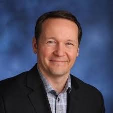 Robert Ni (@nirobert)