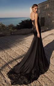 2 sognare vestiti bianchi o colorati. Agulcin Tumblr Com Abiti Abiti Da Sposa Neri Abiti Da Ballo