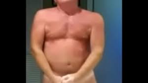 Amateur Old Guy Masturbating - XVIDEOS.COM