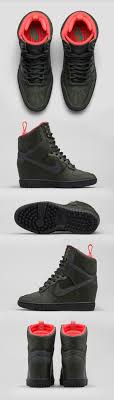Nike Women S Dunk Sky Hi Essential Sneakers From Finish Line Sneaker Of The Week With A Hidden Wedge And Reflective Details The Nike Dunk Sky Hi Reflective Sneakerboot Elevates Street Style Nike Nike Schuhe Sneaker