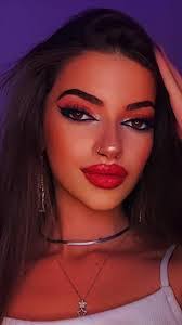 Fabiola Paz's Instagram, Twitter & Facebook