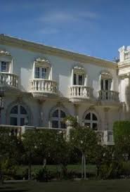 Tata sons former chairman ratan tata ...