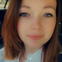 Danielle Buchter's Instagram, Twitter & Facebook