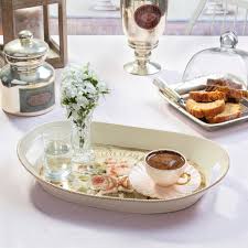 Mutfaginizin Sikligini Tamamlayacak Tepsiler Madame Coco Da Ustelik 12 44 Tl Den Baslayan Fiyatlarla Www Madamecoco Com Fincan Tepsi