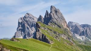 Mit ihren 2.000 einwohnern besteht die gemeinde st. Brogleshutte Panascharte Wanderung