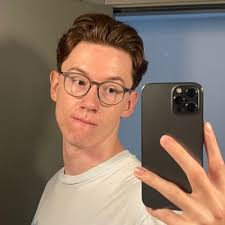 Sammy Stevens (@Sammystevens17)