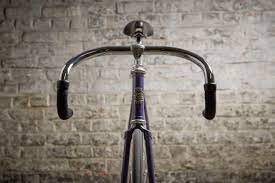 It was developed in japan around 1948 for gambling purposes and became an official event at the 2000 olympics in sydney, australia. Keirin Lafraise Cycles
