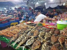 Pasar malam filipina ini terletak di bandar kota kinabalu,sabah berhadapan laut dan terletak di sepanjang jalan ke jeti jesselton, kota kinabalu. Ø´Ø§ÙÙŠÙ‚ Ø²ÙŠÙƒØ±ÙŠ On Twitter Seafood Di Pasar Filipina Kk Sabah Shazikjjcm Seafood Sabah Food