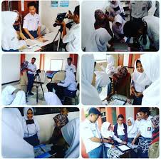 Melani f & nurtsani j. Pelajar Smkn 1 Cimahi Lebih Memilih Demo Pembuatan Film Dokumenter Prabu News
