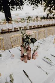 Flaschen und dosen mit eigenem etikett. Galerie Mit Hochzeitsideen Tischdeko Hochzeit Weingut Hochzeit Dekoration Hochzeit