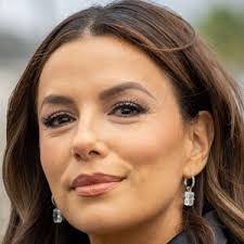 Adelina Lozano's Instagram, Twitter & Facebook