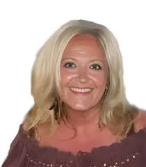 Marie Runyon's Instagram, Twitter & Facebook