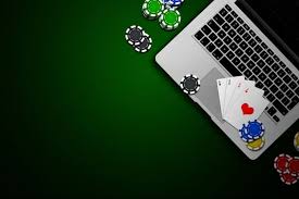 Players flock to online poker over Easter weekend
