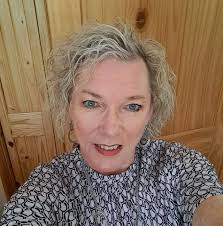 What is the lake water temperature at Lewis Smith Lake, Alabama for  swimming?