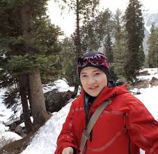 Sharifah mazlina syed abdul kadir (lahir 23 mei 1965) merupakan wanita asia pertama merentasi antartika secara solo. Ratu Ais Negara Dr Sharifah Mazlina Pinjam Kekuatan Arwah Ibunya Seorang Pejuang Kanser Payudara Tahap 4 Nona