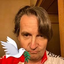 Eric Orme's Instagram, Twitter & Facebook