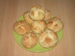 Brotchen Grundrezept Rezept In 2020 Rezepte Brot Backen Mit Trockenhefe Und Brot Rezept Einfach