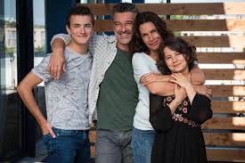 Sur le plateau, c'est quand même relativement. Avis Et Audience Tandem Saison 3 France 3 Avec Astrid Veillon Pour 12 Episodes Actualite Tv Nouveautes Tele Com