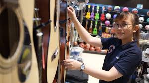 Maybe you would like to learn more about one of these? Chord Gitar Dan Lirik Lagu Mungkinkah Stinky Tetes Air Mata Basahi Pipimu Tribun Manado