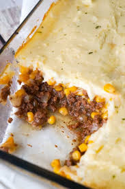 The Best Shepherd S Pie Is An Easy Ground Beef Dinner Recipe A Base Of Ground Beef Tossed I Shepherds Pie Recipe Easy Easy Pie Recipes Dinner With Ground Beef