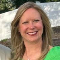 Noelle Winter's Instagram, Twitter & Facebook