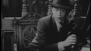 BULLDOG DRUMMOND ESCAPES - 1937