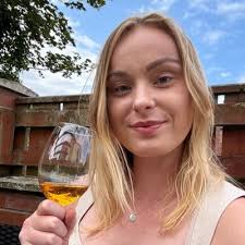 Jessie Driver (@Jessiee_D)