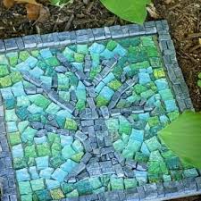 13 Wunderschone Designs Fur Ihr Mosaik Im Garten Mosaik Gartendesign Ideen Gartenschmuck