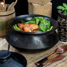 The artistic value of a cooking vessel that doubles. Palayok Filipino Clay Pot Ancient Cookware