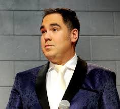 Keely Dee's Instagram, Twitter & Facebook