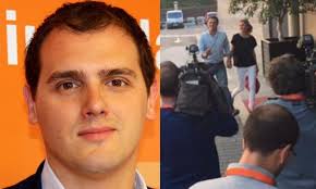 Albert Rivera celebra el triunfo presentando a su novia