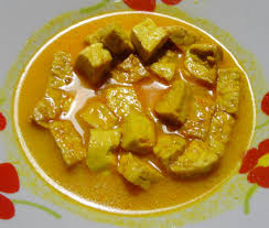 Tahu dan tempe bisa diolah menjadi masakan yang menggoda selera apalagi dengan kuah santan yang pedas. Tahu Tempe Kuah Kuning Belly Happy Butterfly