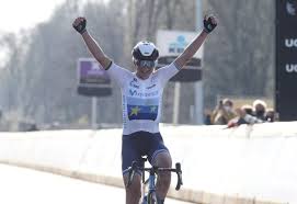 Weltmeisterin annemiek van vleuten wiederholt ihren sieg von 2019. Annemiek Van Vleuten Wins Ronde Van Vlaanderen For Movistar Team Movistar Team