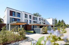 Die gesamte wohnanlage zeichnet sich durch einen gepfegten und ordentlichen zustand aus. Meravis Wohnungsbau Und Immobilien Gmbh Referenzen