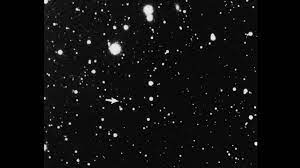 Aufgrund seiner großen entfernung von der erde ist es schwierig, sie durch teleskope zu beobachten. Plutos Entdeckung Purer Zufall Und Ein Rechenfehler Pluto Br Wissen