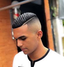 Sleek and modern, the high fade is a very short haircut on the sides and back of the head that maximizes contrast for an edgy look. Best Fade Haircuts Cool Types Of Fades For Men In 2020