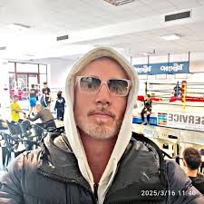 Autobus concessionaria e officina moto Bologna