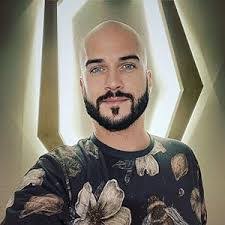 Andrea Samayoa's Instagram, Twitter & Facebook