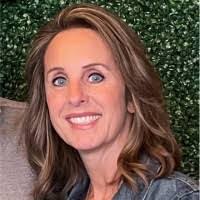 Rhonda Hutton's Instagram, Twitter & Facebook