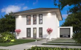 Diese stadtvilla sieht edel aus durch die weiße außenfassade und den teilweise grau abgesetzten eingangsbereich. Fertighaus Stadtvilla Sh 135 S