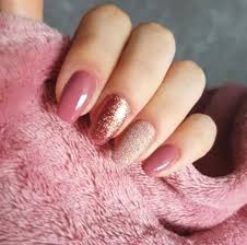 Gold & pink elements inspire a rose gold quince. Rose Gold Nail Designs