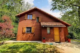 They retired to France, and say they'd be 'absolutely broke' if they'd  stayed in California | CNN