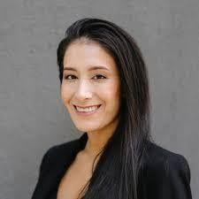 Stephanie Pollak's Instagram, Twitter & Facebook